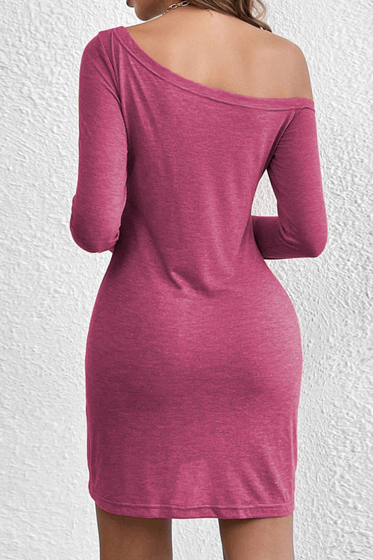 Vestidos casuales de línea A con cuello oblicuo y color liso