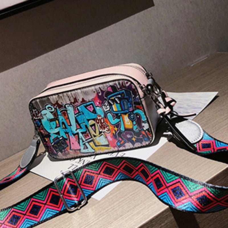 Bolsos casuales con parches de grafiti