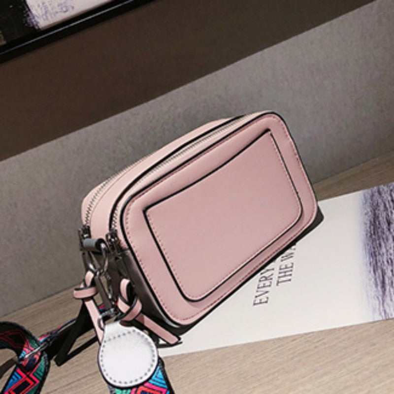 Bolsos casuales con parches de grafiti