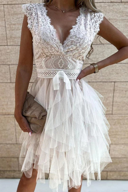 Vestido elegante de malla lisa con escote en V irregular (3 colores)