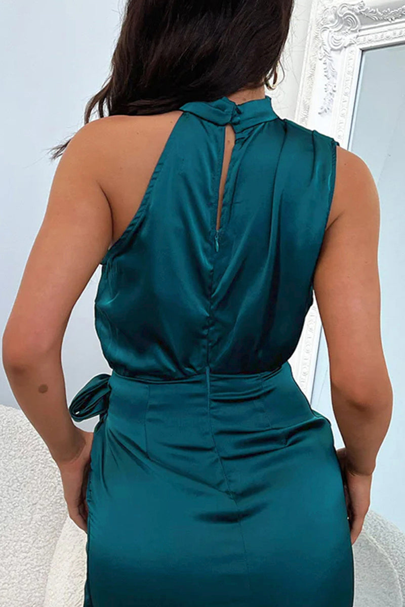 Vestidos elegantes de celebridades con cuello halter, línea A y pliegues sólidos
