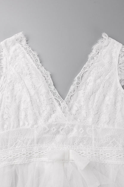 Vestido elegante de malla lisa con escote en V irregular (3 colores)