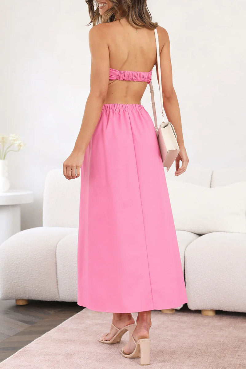 Vestidos de celebridades sexys con faldas lisas, sin espalda y sin tirantes.