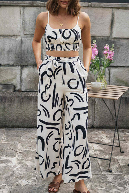 Conjunto informal de dos piezas con cuello en U, sin mangas y estampado de letras
