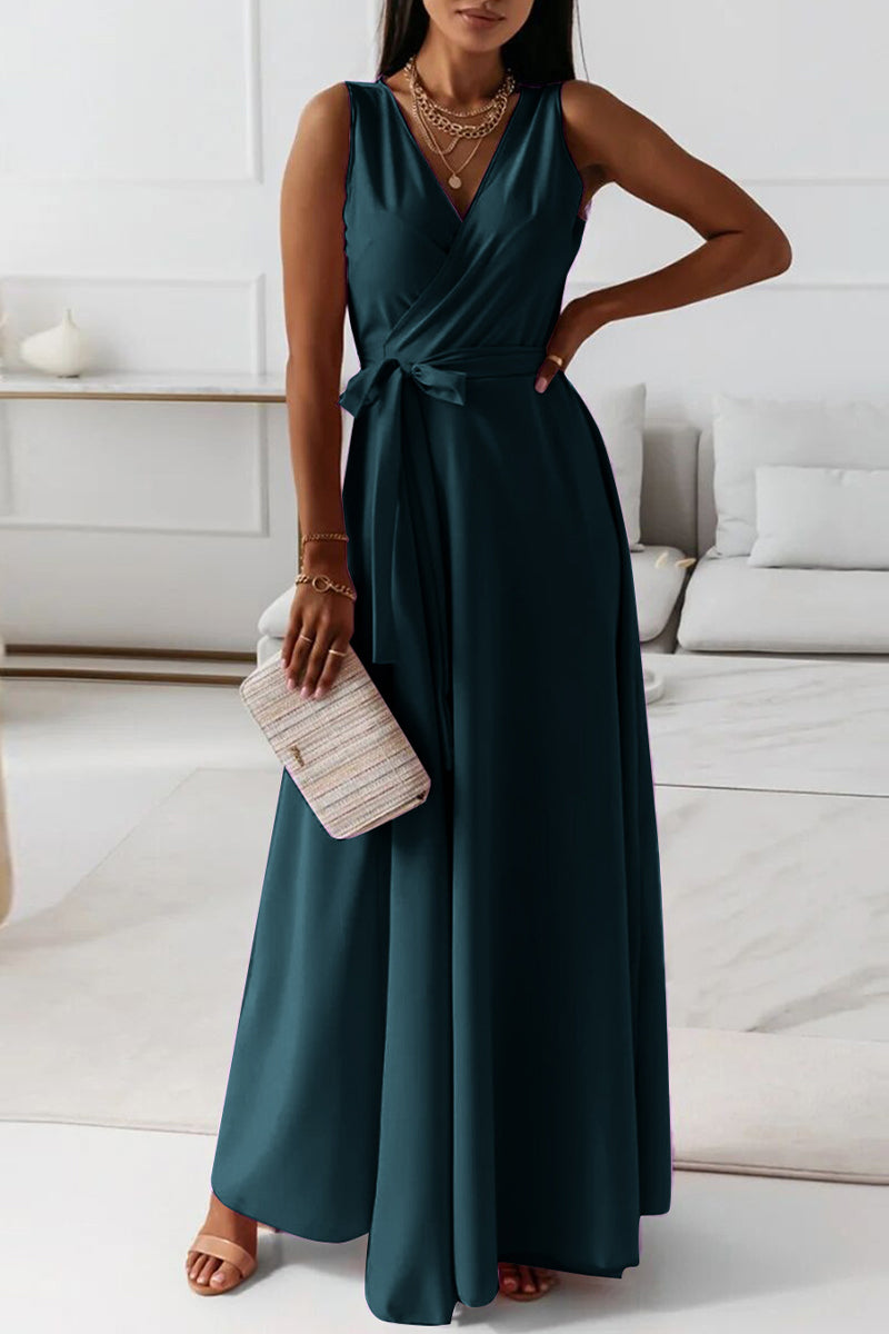 Vestidos de noche elegantes de celebridades con escote en V y cinturón liso.