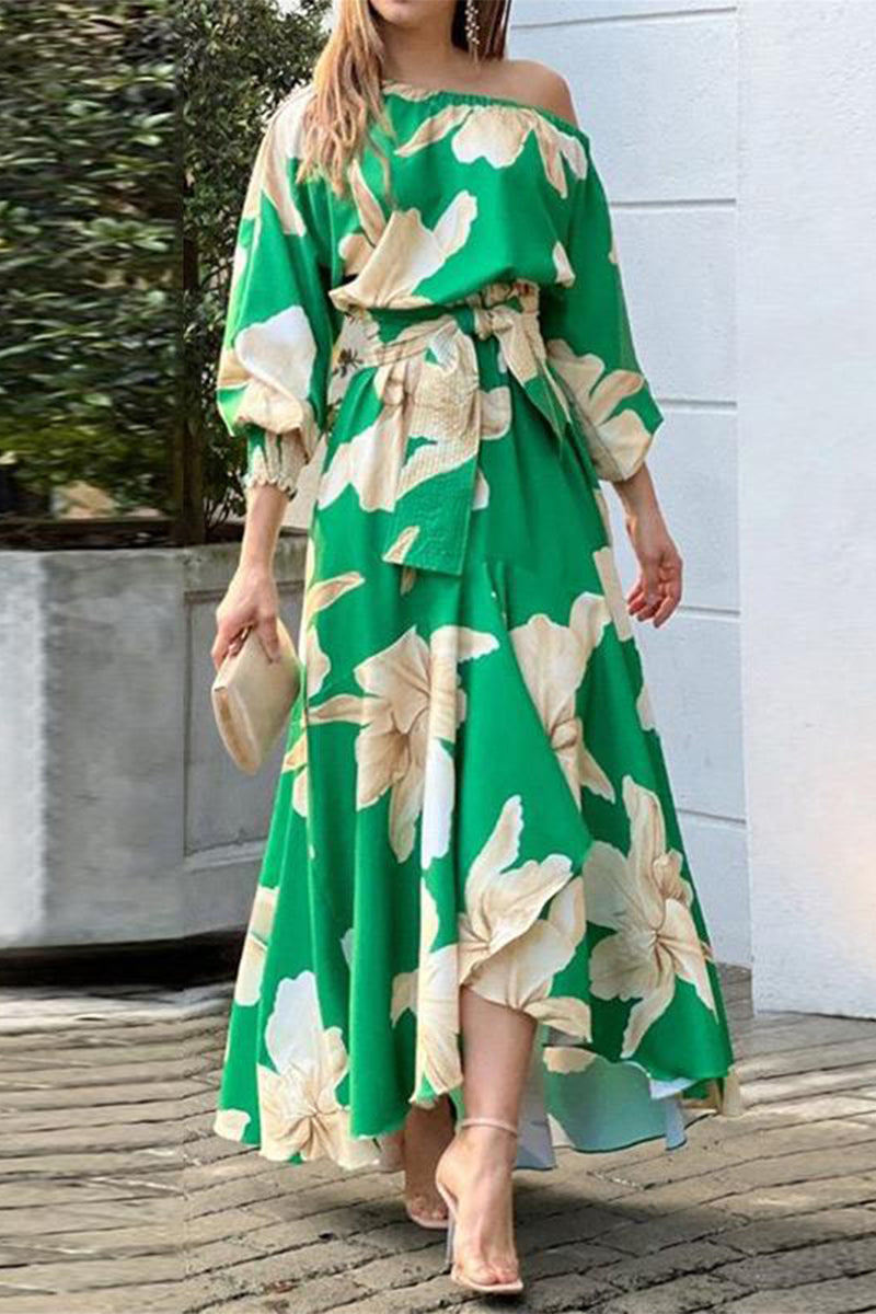 Elegante vestido irregular con cuello oblicuo y patchwork floral con lazo