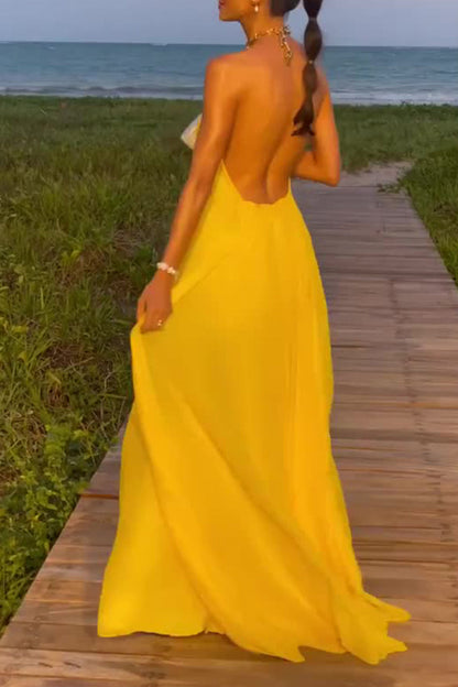 Elegante vestido de noche liso sin espalda con cuello halter