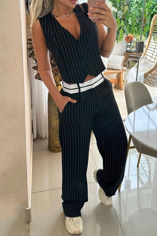 Conjunto informal de dos piezas con cuello en V, sin mangas y rayas con hebilla