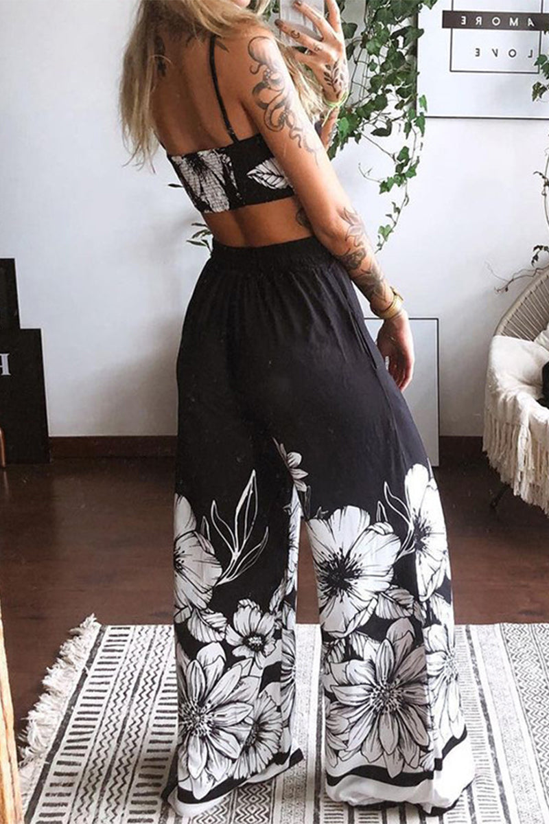 Conjunto de dos piezas con cuello en V, sin mangas y estampado universitario sexy
