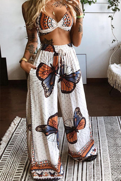 Conjunto de dos piezas con cuello en V, sin mangas y estampado universitario sexy