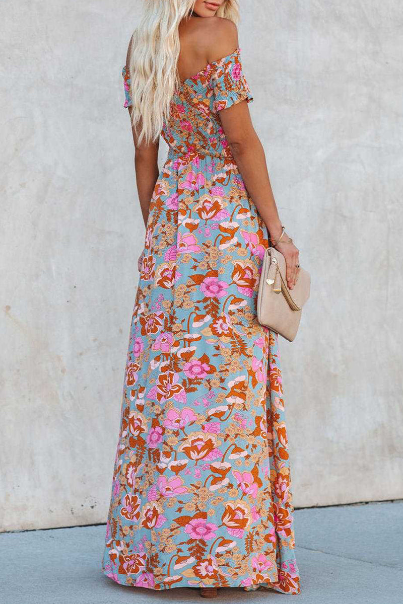 Elegante vestido estampado de patchwork floral con hombros descubiertos para vacaciones
