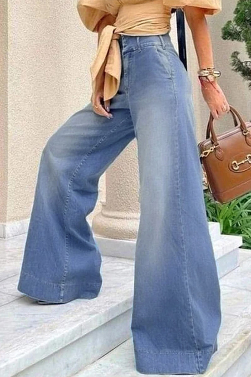 Vaqueros de mezclilla con corte de bota, cintura alta y parches lisos de Street Simplicity