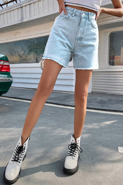 SHORTS VAQUEROS DE TEJIDO VAQUERO CON BAJO SIN CRUZAR DE COLOR LISO