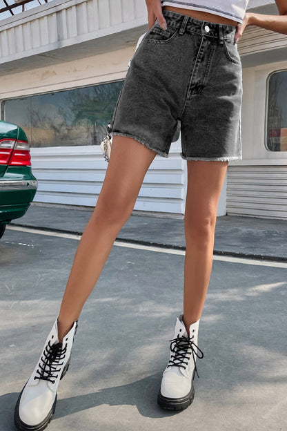 SHORTS VAQUEROS DE TEJIDO VAQUERO CON BAJO SIN CRUZAR DE COLOR LISO