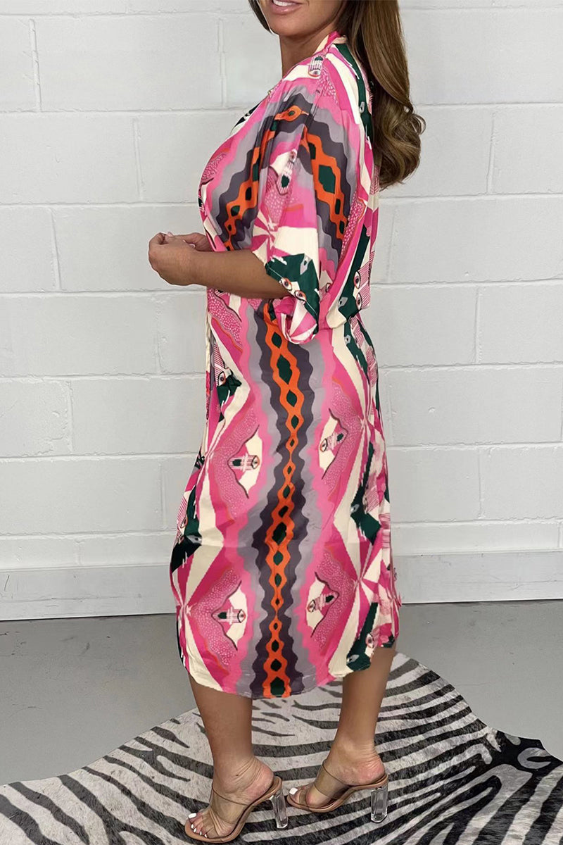 Vestido camisero informal con cuello en V y estampado geométrico de patchwork