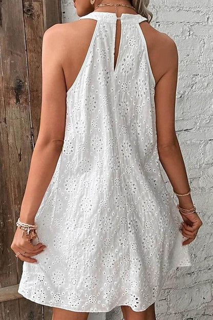 Vestidos casuales de corte A con cuello halter, huecos y sólidos