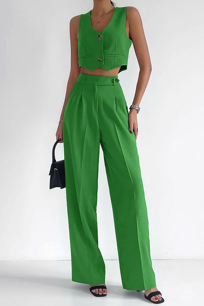 Conjunto informal de dos piezas con cuello en V, sin mangas y botones sólidos
