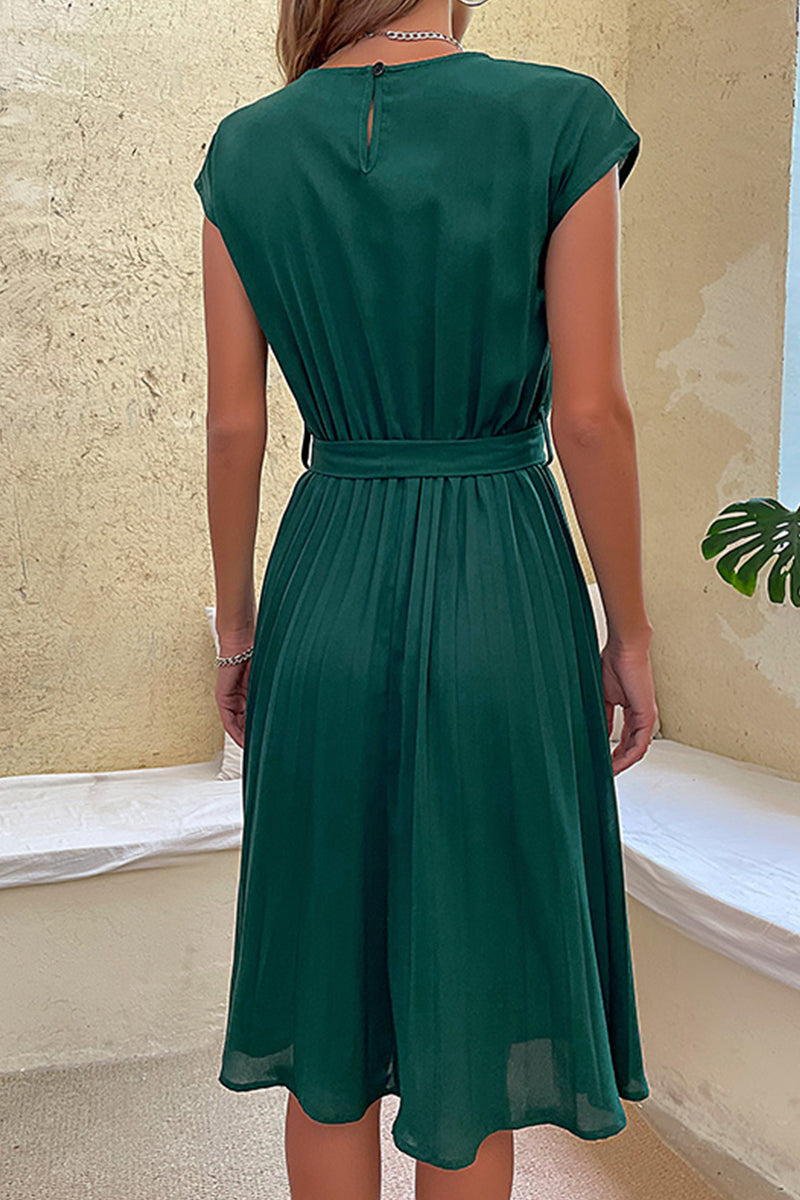 Elegantes vestidos plisados con cuello redondo y pliegues de frenillo liso