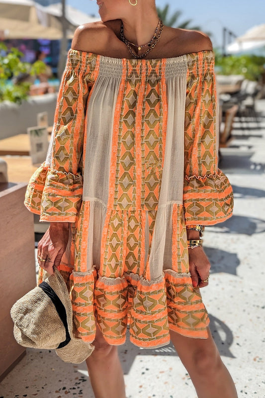 Vestidos casuales de vacaciones con hombros descubiertos y contraste de bloques de color