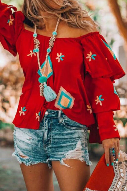 Blusas bohemias universitarias con patchwork geométrico y hombros descubiertos