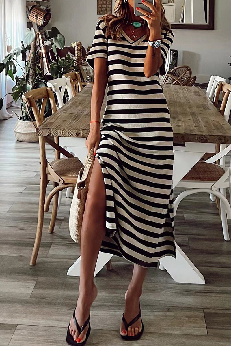 Vestido informal de rayas con cuello en V y manga corta