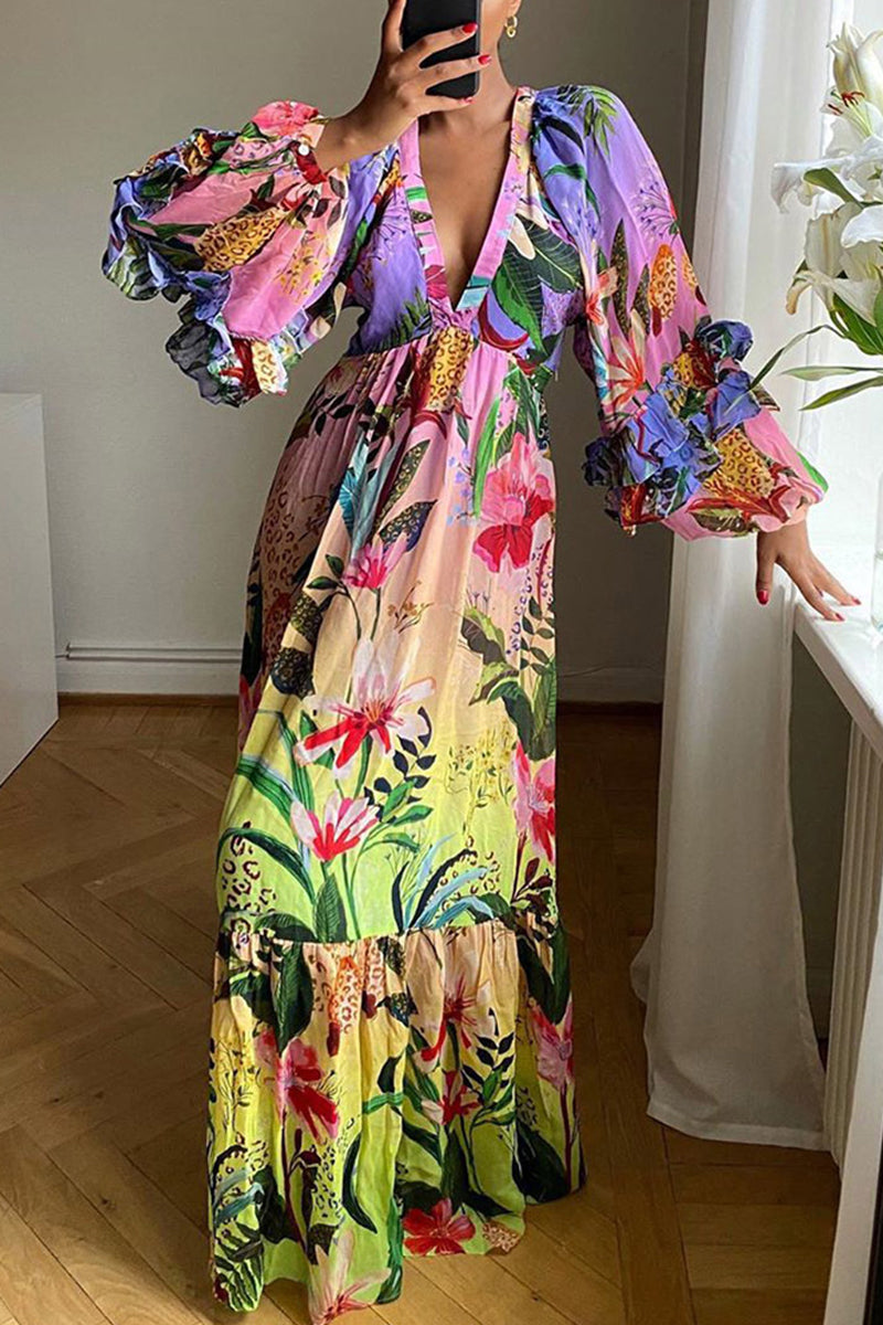 Elegante vestido con falda pastel, escote en V y volantes florales de cambio gradual