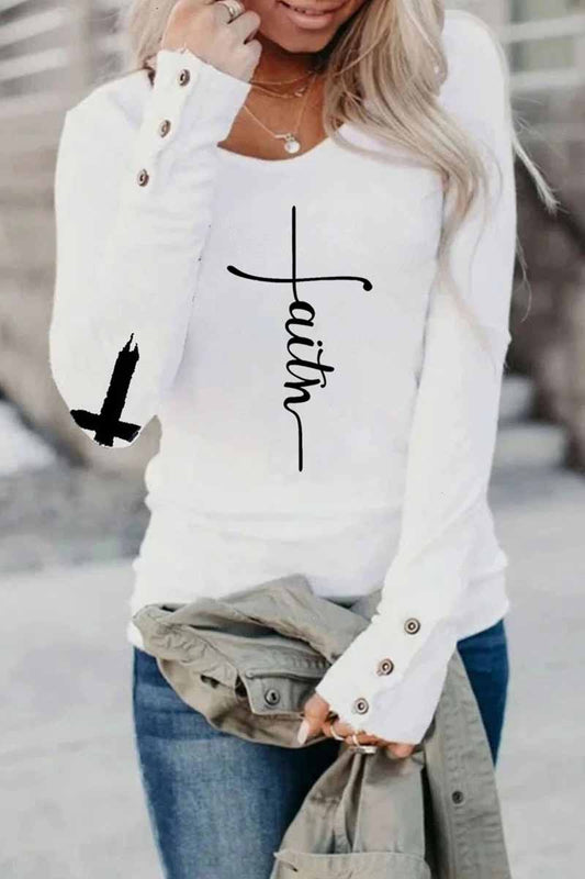 Tops con cuello redondo y letras estampadas de calle