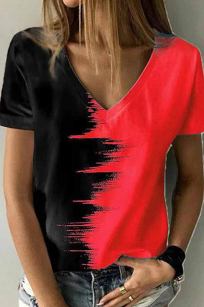 Camisetas de cuello en V con patchwork y estampado urbano