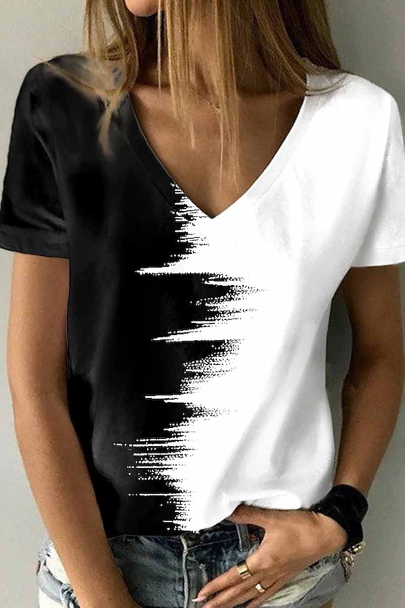Camisetas de cuello en V con patchwork y estampado urbano