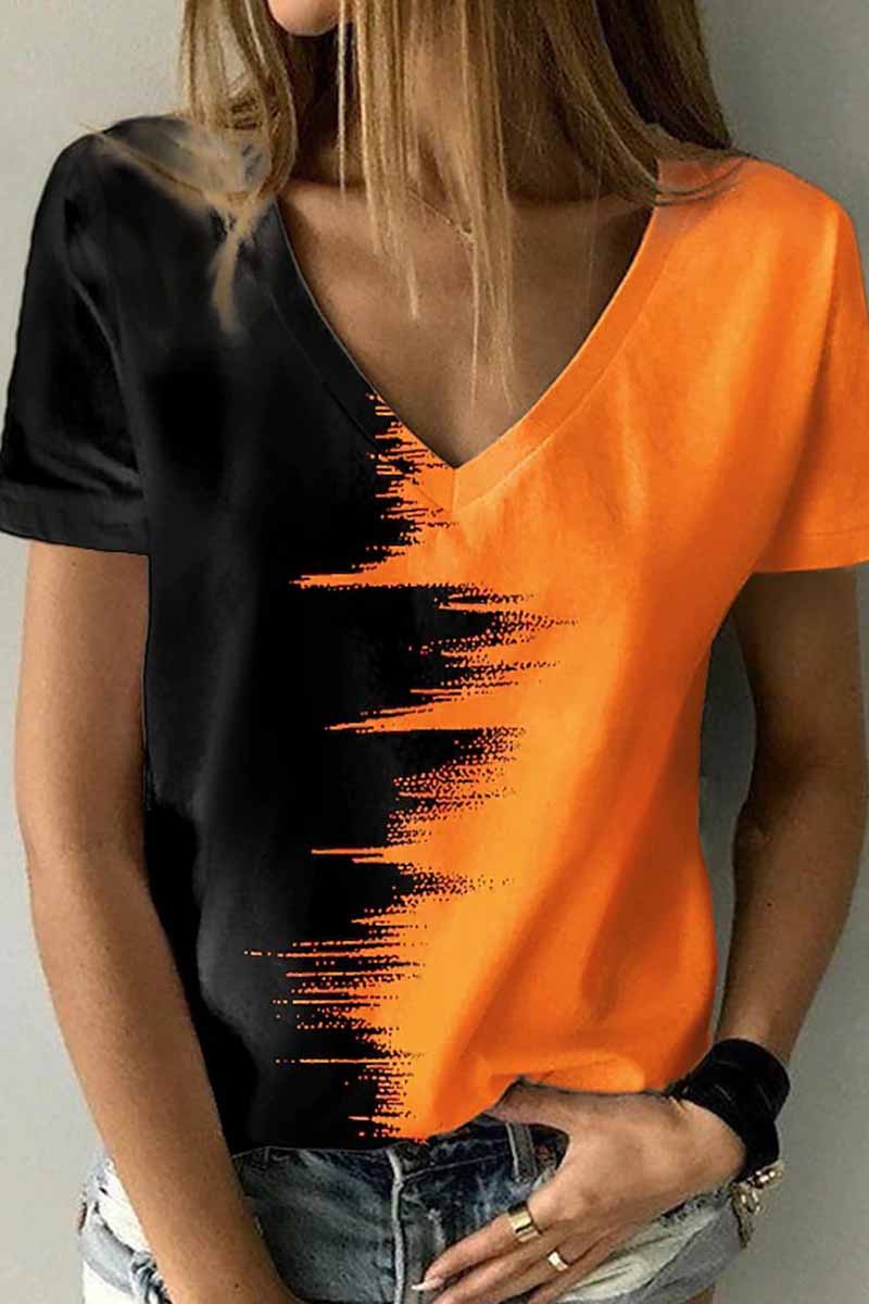 Camisetas de cuello en V con patchwork y estampado urbano