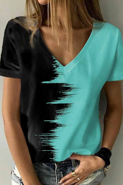 Camisetas de cuello en V con patchwork y estampado urbano