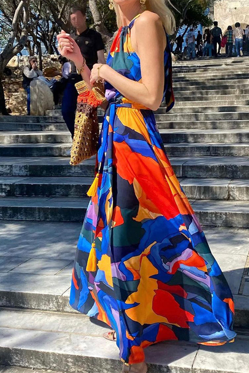 Vestido bohemio elegante con estampado geométrico y cuello halter sin mangas