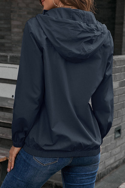 Ropa deportiva informal con capucha y cuello sólido