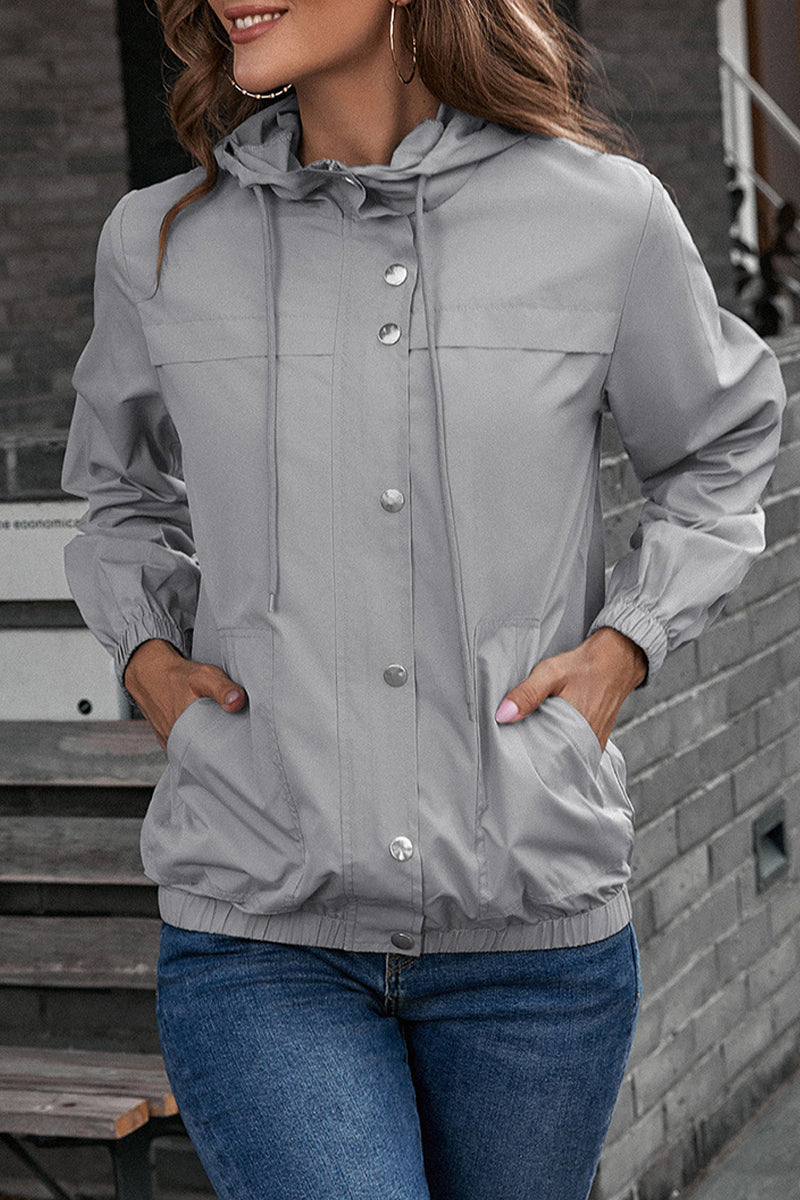 Ropa deportiva informal con capucha y cuello sólido