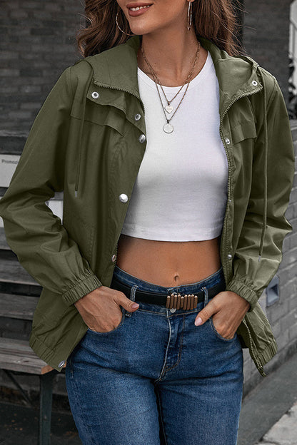 Ropa deportiva informal con capucha y cuello sólido