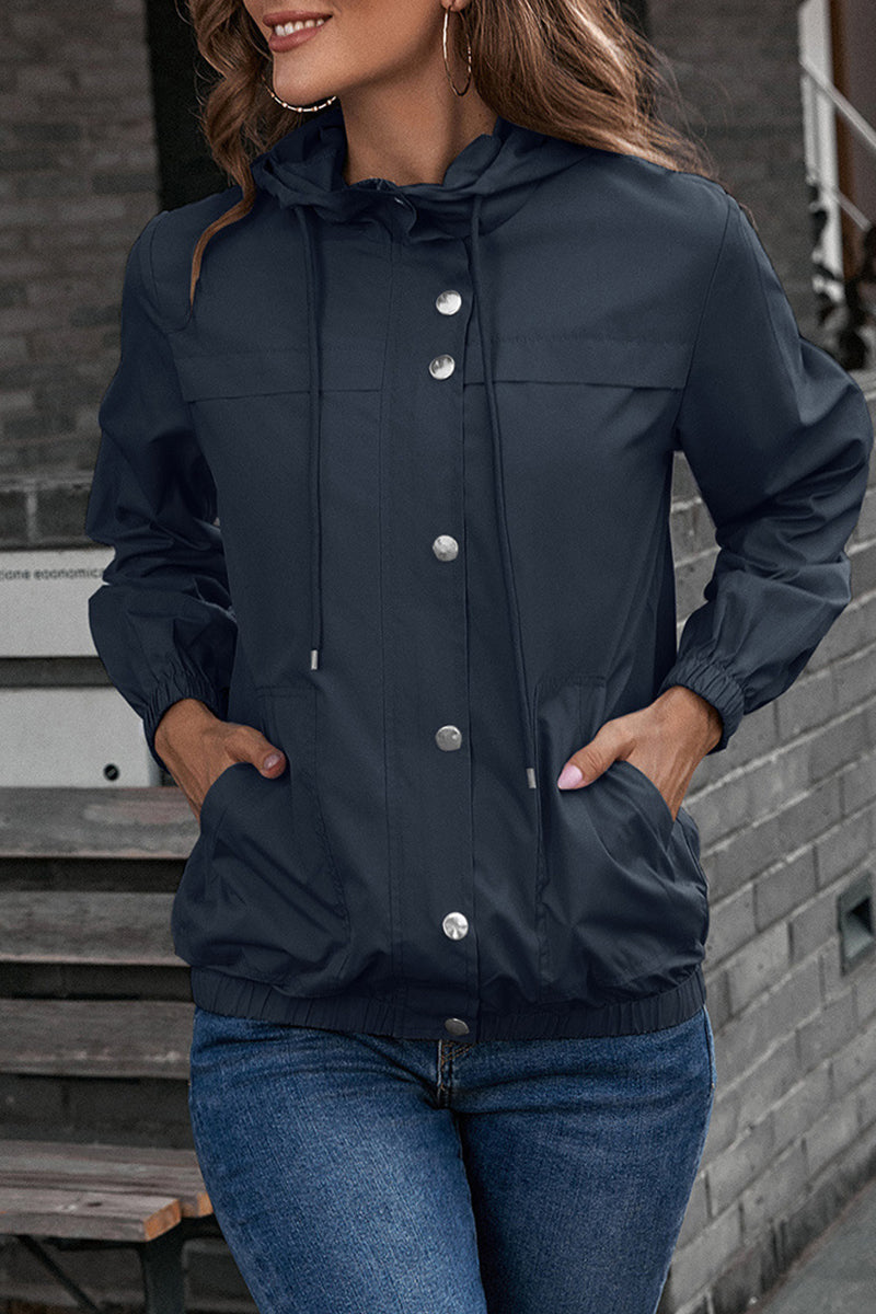 Ropa deportiva informal con capucha y cuello sólido