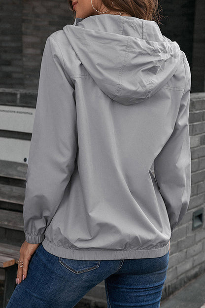 Ropa deportiva informal con capucha y cuello sólido