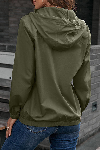 Ropa deportiva informal con capucha y cuello sólido
