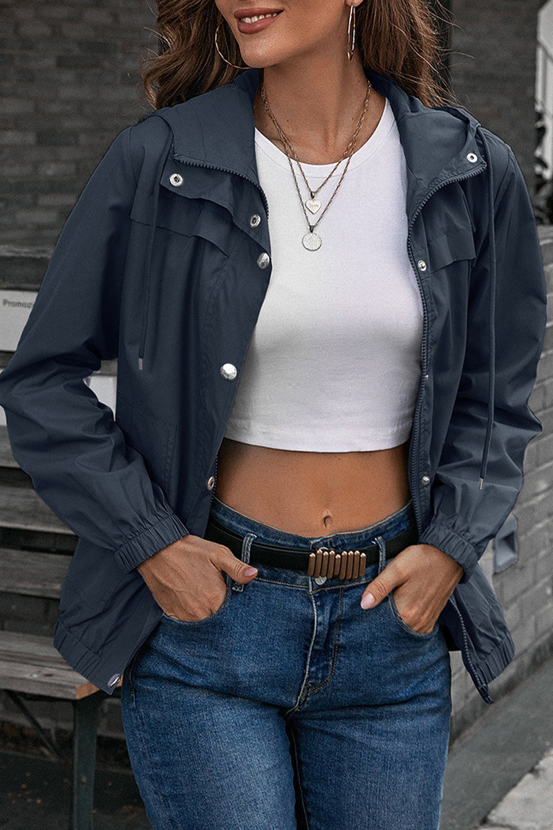 Ropa deportiva informal con capucha y cuello sólido