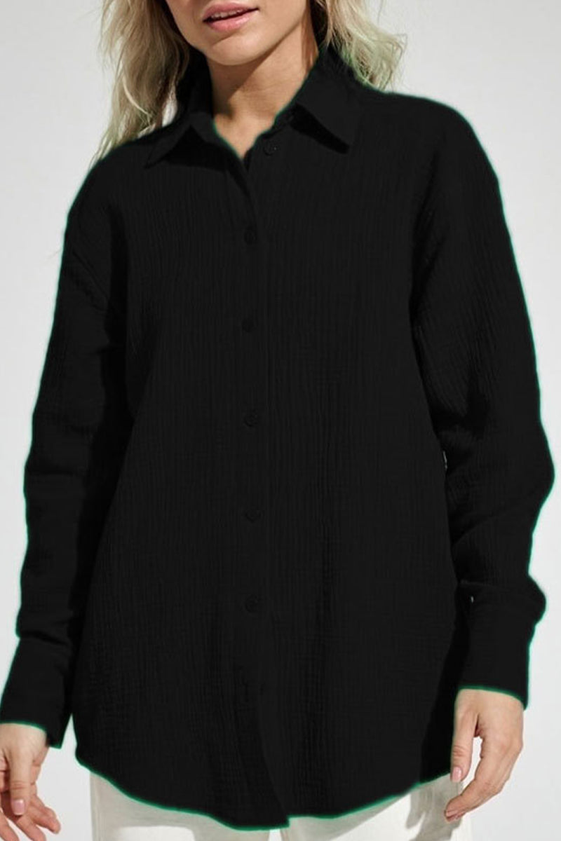 Elegantes blusas lisas con cuello vuelto