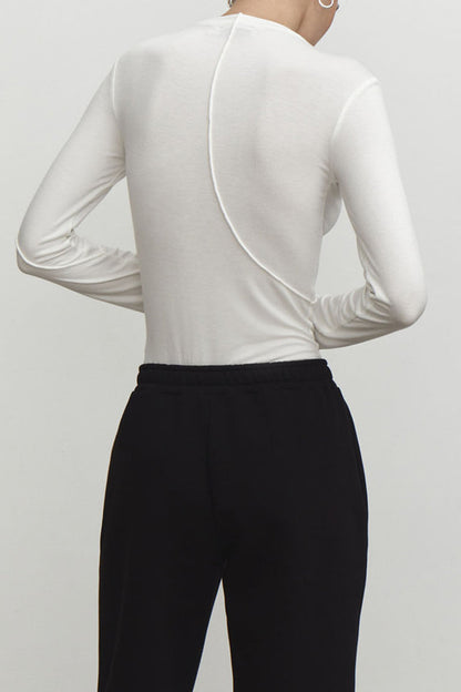 Tops casuales de cuello alto liso de media manga con simplicidad
