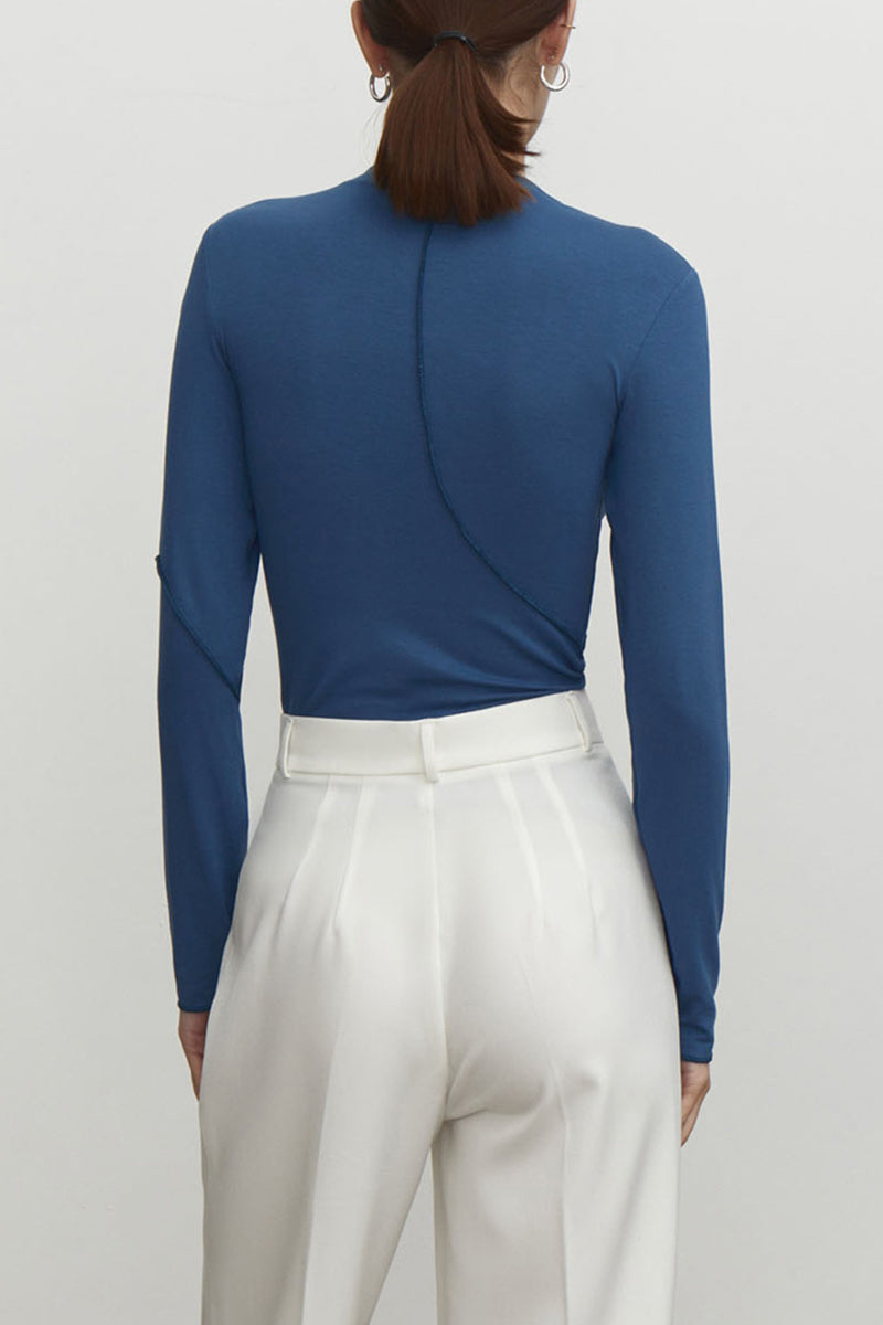 Tops casuales de cuello alto liso de media manga con simplicidad
