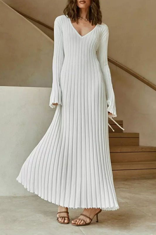 Vestidos casuales plisados con cuello en V y pliegues sólidos