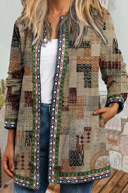 Prendas de abrigo informales con cuello redondo y bolsillo estampado