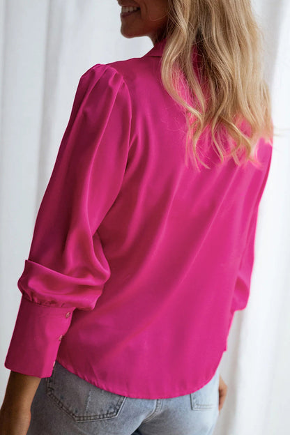 Elegantes blusas lisas con cuello vuelto