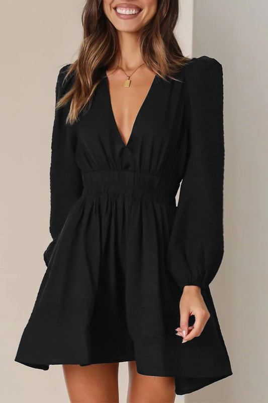 Vestidos casuales plisados con cuello en V y pliegues sólidos