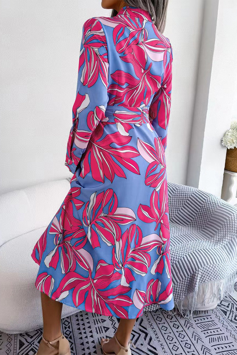 Elegantes vestidos de línea A con cuello vuelto y patchwork floral