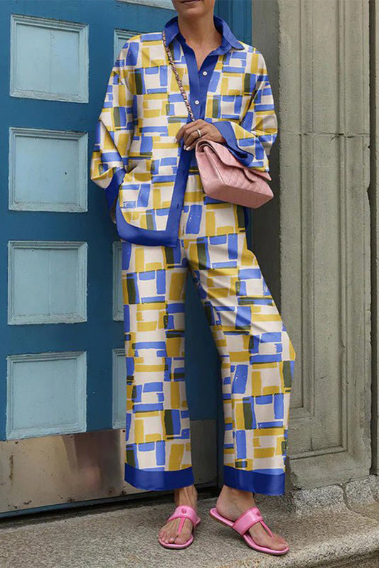 Conjunto de dos piezas informal de manga larga con cuello vuelto y estampado de patchwork urbano