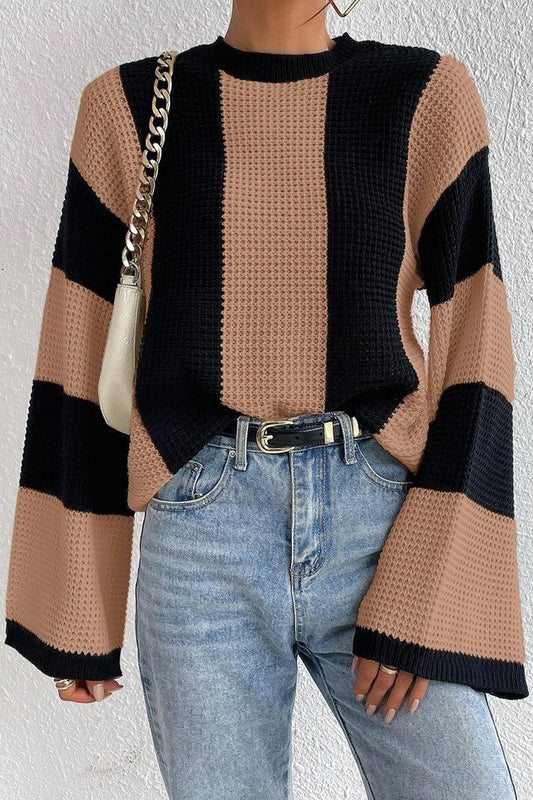 Tops casuales de rayas con cuello redondo en contraste