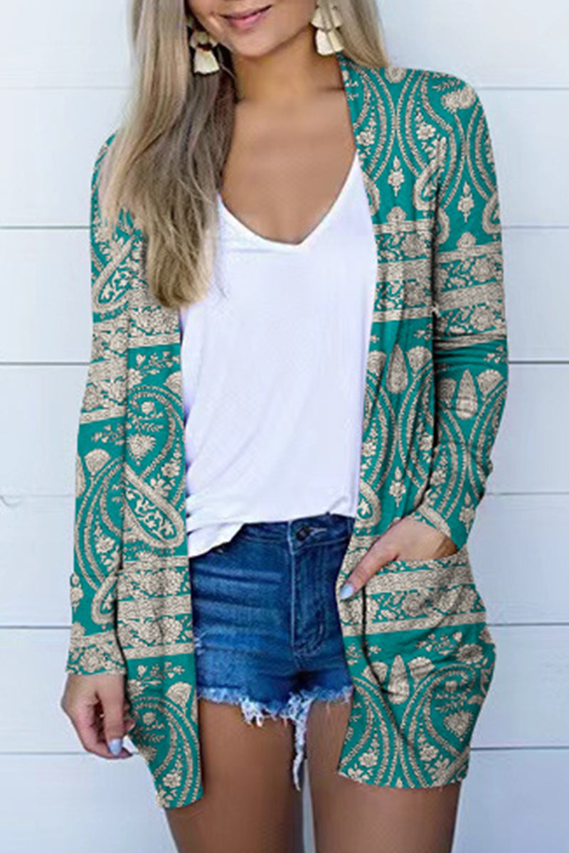 Prenda exterior informal con cuello tipo cárdigan y estampado geométrico